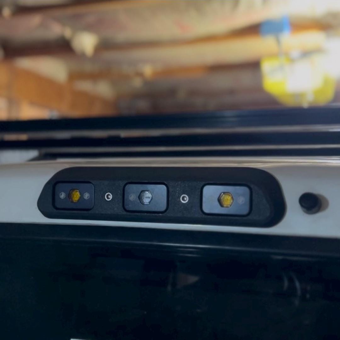 4th Gen 4Runner Chase Light Housing – Wingless, 2003-2009 Toyota 4Runner